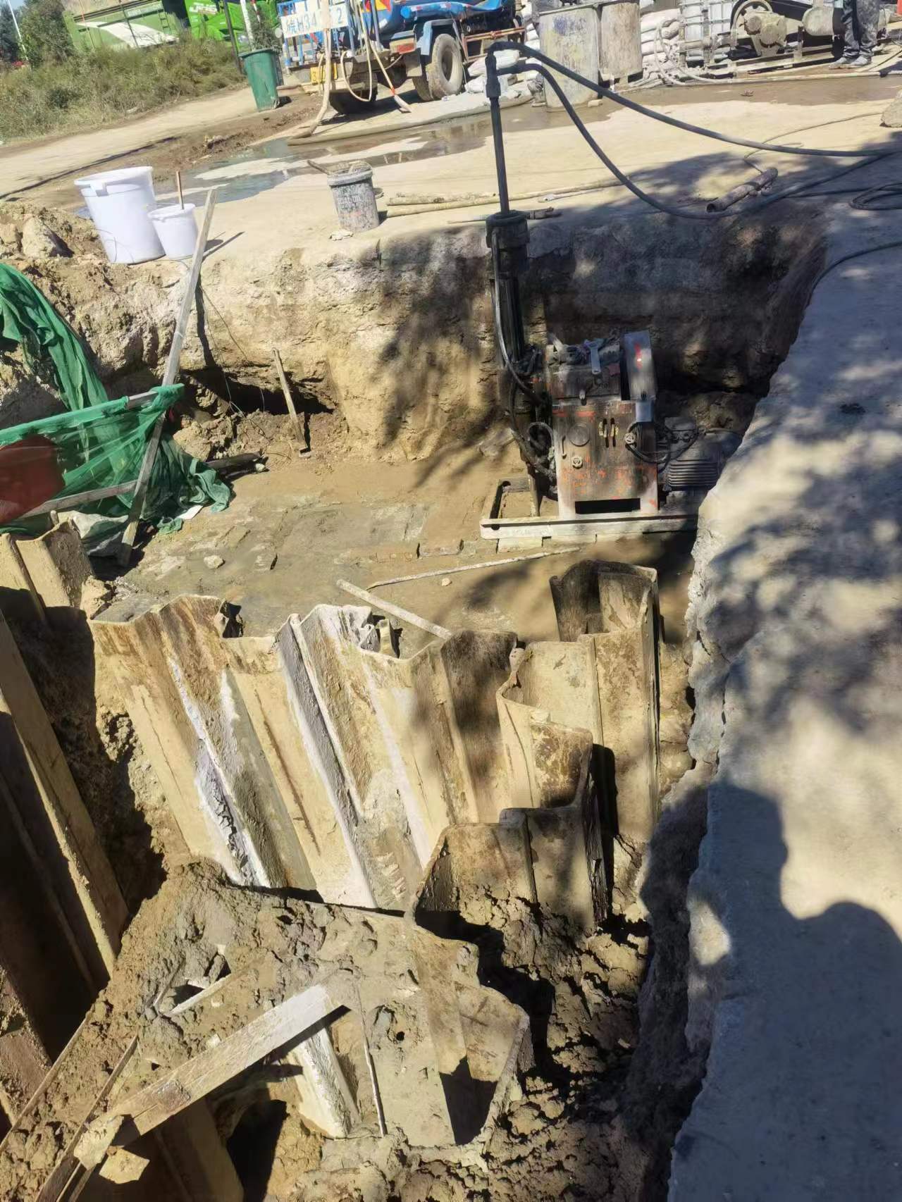 临安基坑隧道止水帷幕桩底钻孔高压注浆